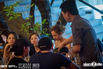 Seenspace Invasion ที่ร้าน Clouds, Fat'R Gut'z และ BREW Beers & Ciders — photo 8