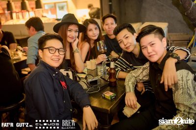 Seenspace Invasion ที่ร้าน Clouds, Fat'R Gut'z และ BREW Beers & Ciders — photo 37