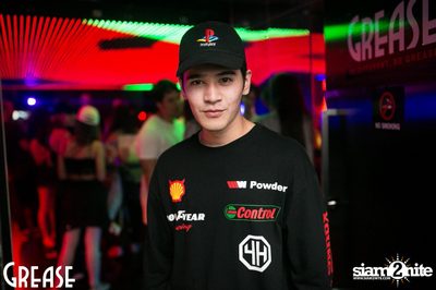Friday Night at Grease Bangkok, Sukhumvit Soi 49 — photo 2