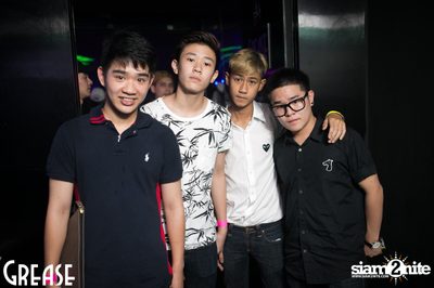 Friday Night at Grease Bangkok, Sukhumvit Soi 49 — photo 4