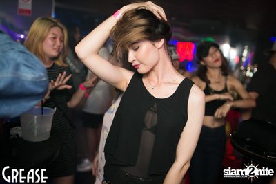 Friday Night at Grease Bangkok, Sukhumvit Soi 49 — photo 13