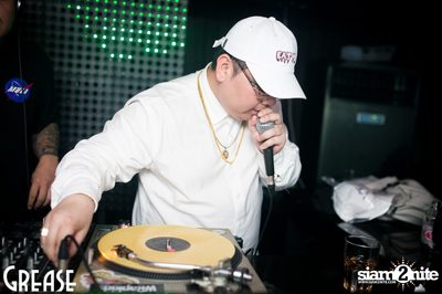 Friday Night at Grease Bangkok, Sukhumvit Soi 49 — photo 15