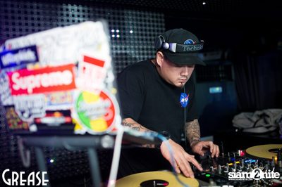 Friday Night at Grease Bangkok, Sukhumvit Soi 49 — photo 25