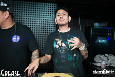 Friday Night at Grease Bangkok, Sukhumvit Soi 49 — photo 40