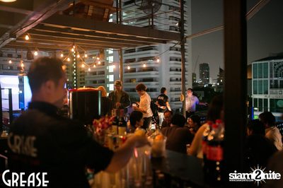 Friday Night at Grease Bangkok, Sukhumvit Soi 49 — photo 45