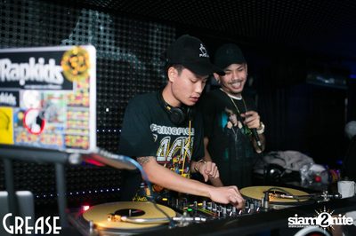 Friday Night at Grease Bangkok, Sukhumvit Soi 49 — photo 55