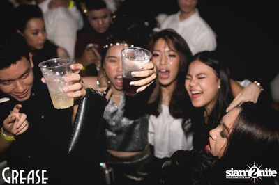 Friday Night at Grease Bangkok, Sukhumvit Soi 49 — photo 91