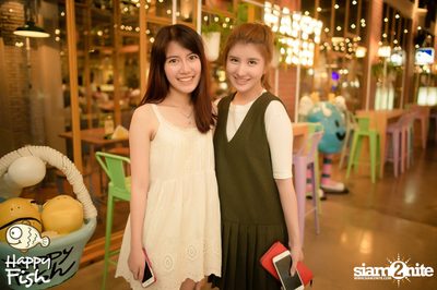 คืนวันศุกร์ ที่ร้าน แฮปปี้ ฟิช, เอเชีย ทีค เดอะ ริเวอร์ฟร้อนท์ — photo 1