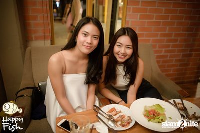 คืนวันศุกร์ ที่ร้าน แฮปปี้ ฟิช, เอเชีย ทีค เดอะ ริเวอร์ฟร้อนท์ — photo 2