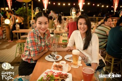 คืนวันศุกร์ ที่ร้าน แฮปปี้ ฟิช, เอเชีย ทีค เดอะ ริเวอร์ฟร้อนท์ — photo 6