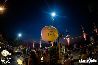 คืนวันศุกร์ ที่ร้าน แฮปปี้ ฟิช, เอเชีย ทีค เดอะ ริเวอร์ฟร้อนท์ — photo 26