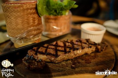 คืนวันศุกร์ ที่ร้าน แฮปปี้ ฟิช, เอเชีย ทีค เดอะ ริเวอร์ฟร้อนท์ — photo 35