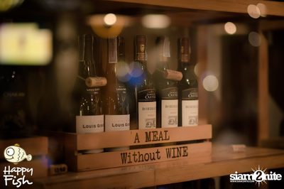 คืนวันศุกร์ ที่ร้าน แฮปปี้ ฟิช, เอเชีย ทีค เดอะ ริเวอร์ฟร้อนท์ — photo 48