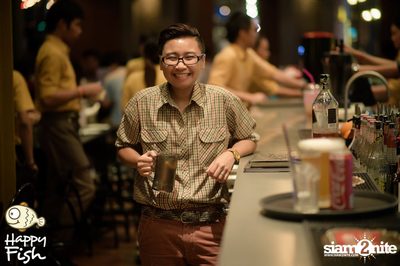 คืนวันศุกร์ ที่ร้าน แฮปปี้ ฟิช, เอเชีย ทีค เดอะ ริเวอร์ฟร้อนท์ — photo 49