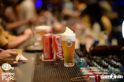 คืนวันศุกร์ ที่ร้าน แฮปปี้ ฟิช, เอเชีย ทีค เดอะ ริเวอร์ฟร้อนท์ — photo 50