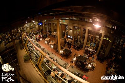 คืนวันศุกร์ ที่ร้าน แฮปปี้ ฟิช, เอเชีย ทีค เดอะ ริเวอร์ฟร้อนท์ — photo 61
