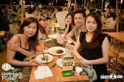 คืนวันศุกร์ ที่ร้าน แฮปปี้ ฟิช, เอเชีย ทีค เดอะ ริเวอร์ฟร้อนท์ — photo 66