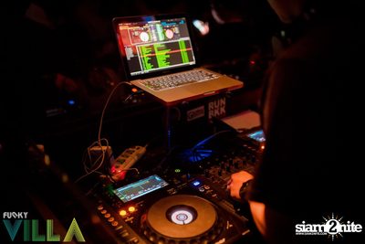 Friday Night at Funky Villa, Thonglor Arena 10 — photo 47