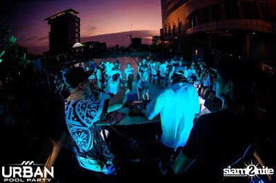 Songkran Pool Party 2016 at Pathumwan Princess — photo 1