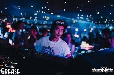 Saturday Night at GREASE Bangkok, Sukhumvit 49 — photo 11