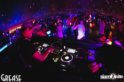 Saturday Night at GREASE Bangkok, Sukhumvit 49 — photo 24