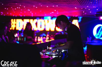 Saturday Night at GREASE Bangkok, Sukhumvit 49 — photo 26