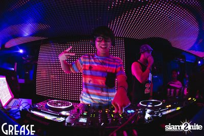 Saturday Night at GREASE Bangkok, Sukhumvit 49 — photo 62