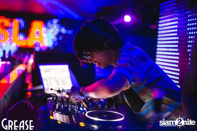 Saturday Night at GREASE Bangkok, Sukhumvit 49 — photo 77