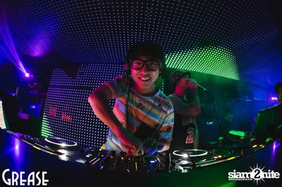 Saturday Night at GREASE Bangkok, Sukhumvit 49 — photo 78