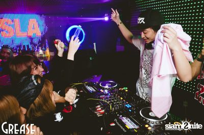 Saturday Night at GREASE Bangkok, Sukhumvit 49 — photo 112