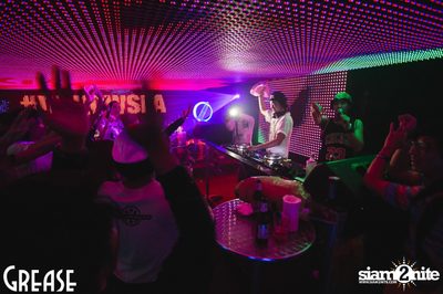 Saturday Night at GREASE Bangkok, Sukhumvit 49 — photo 118