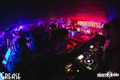 Saturday Night at GREASE Bangkok, Sukhumvit 49 — photo 121