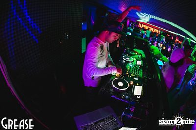 Saturday Night at GREASE Bangkok, Sukhumvit 49 — photo 126