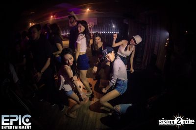 EPIC Entertainment นำเสนอ TRINITY ที่ ไลฟ์ อาร์ซีเอ — photo 16