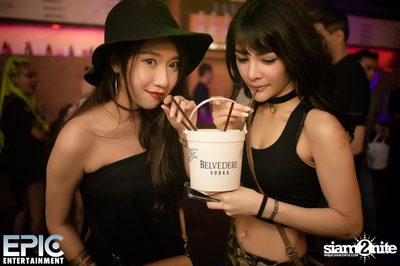 EPIC Entertainment นำเสนอ TRINITY ที่ ไลฟ์ อาร์ซีเอ — photo 23