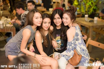 Seenspace Invasion ที่ร้าน Clouds, Fat'R Gut'z และ BREW Beers & Ciders — photo 35