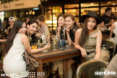 Seenspace Invasion ที่ร้าน Clouds, Fat'R Gut'z และ BREW Beers & Ciders — photo 46