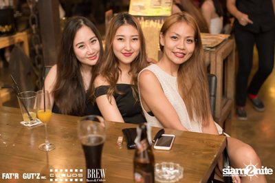 Seenspace Invasion ที่ร้าน Clouds, Fat'R Gut'z และ BREW Beers & Ciders — photo 95