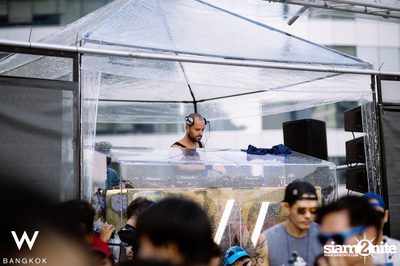 W Bangkok Presents Songkran Splash Away Pool Party 2016 — photo 156