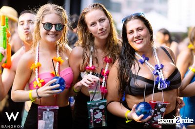 W Bangkok Presents Songkran Splash Away Pool Party 2016 — photo 181