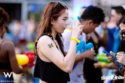 W Bangkok Presents Songkran Splash Away Pool Party 2016 — photo 199