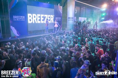 BREEZER presents Water Wars Live life in colour at RCA Block A — photo 47