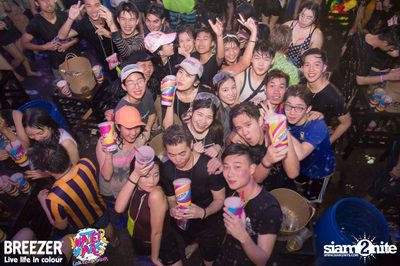 BREEZER presents Water Wars Live life in colour at RCA Block A — photo 51