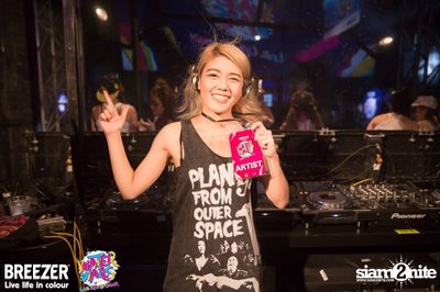 BREEZER presents Water Wars Live life in colour at RCA Block A — photo 76