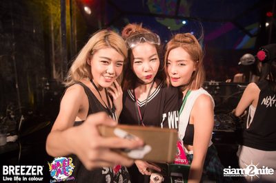 BREEZER presents Water Wars Live life in colour at RCA Block A — photo 82