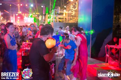 BREEZER presents Water Wars Live life in colour at RCA Block A — photo 99