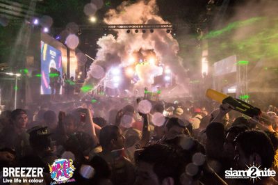 BREEZER presents Water Wars Live life in colour at RCA Block A — photo 132
