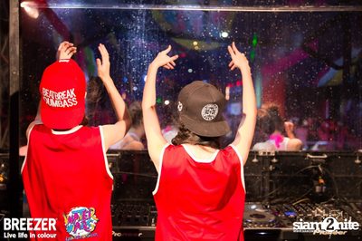 BREEZER presents Water Wars Live life in colour at RCA Block A — photo 148