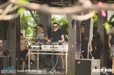 H2o Splash Free Songkran Fest at Plaza Athenee Bangkok — photo 78