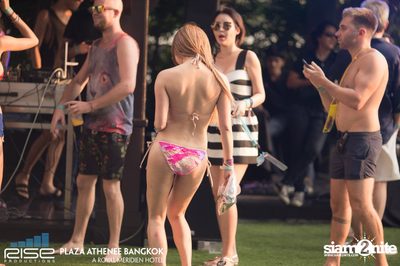 H2o Splash Free Songkran Fest at Plaza Athenee Bangkok — photo 274